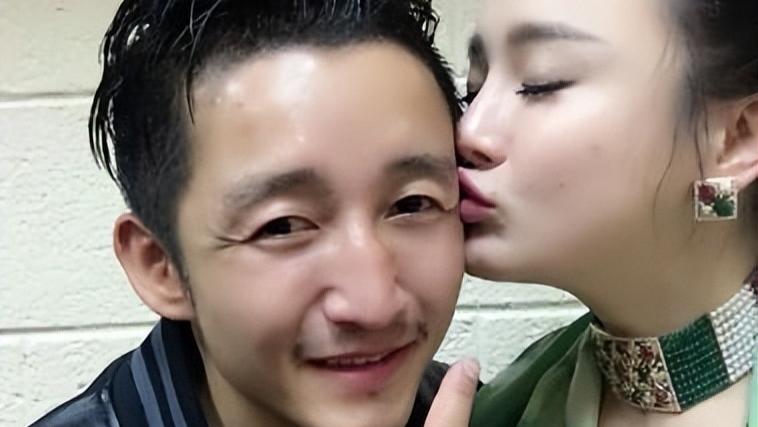 冉莹颖|心疼！冉莹颖曝三胎特殊近照，网友：找刘烨，哭的和轩轩一模一样