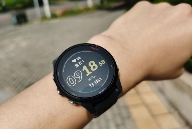 小米科技|跑步新手该关心哪些参数？如何选择运动手表？