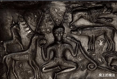 底牌|黑色四叶草:卢修斯仍有底牌?原型是古代神明,7日后将迎来爆发