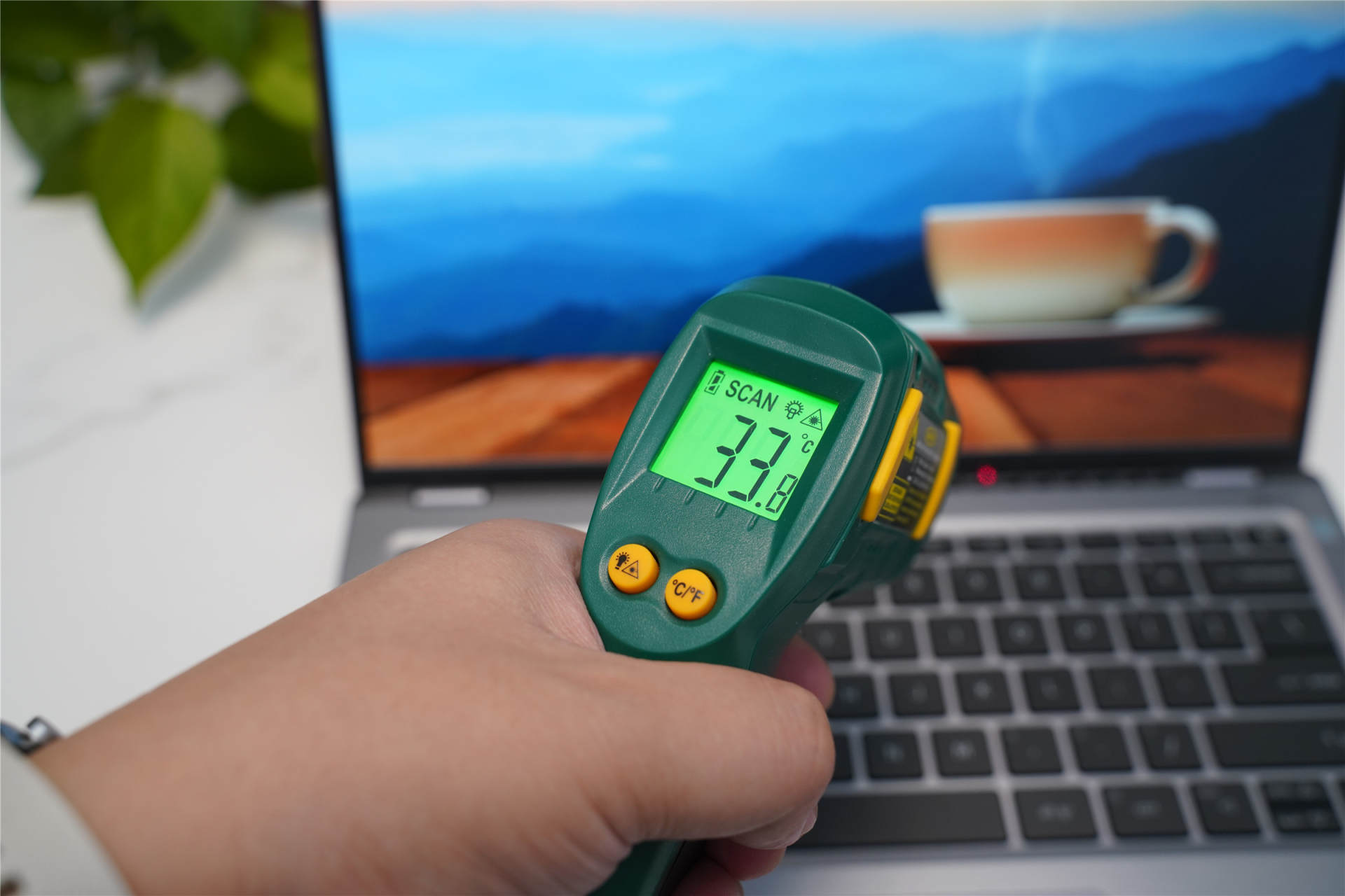 宏碁|12代英特尔酷睿i7+RTX 3050光追，轻薄宏碁非凡X评测