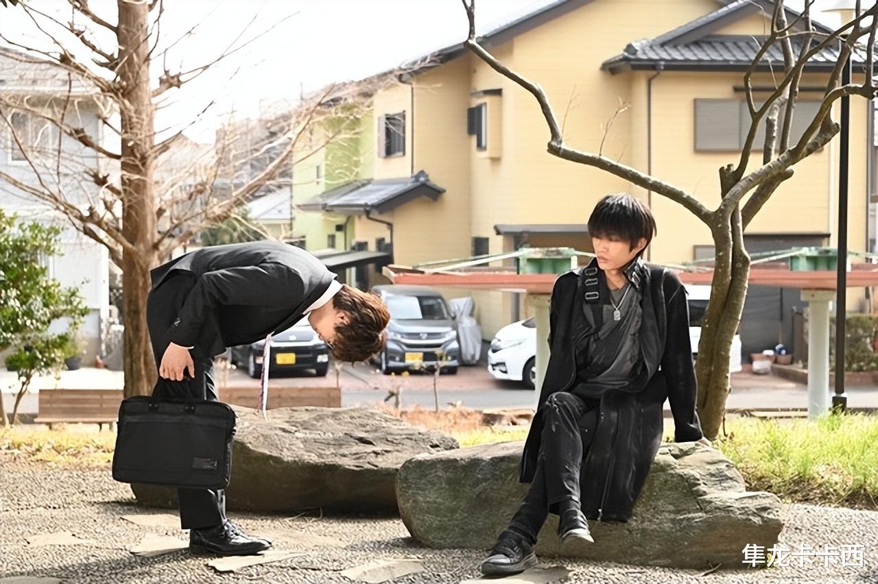 桃太郎|暴太郎战队8话追加先行图 人见人爱的女干部 索诺伊和桃太郎会面