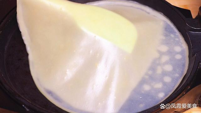 红烧肉|电饼铛做凉皮，不用洗面不用蒸，2分钟一张，真正的懒人做法，香