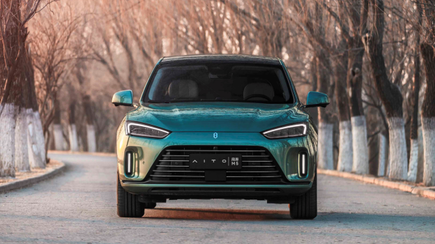 |华为HarmonyOS加持AITO 问界M5,是智慧出行的天花板?