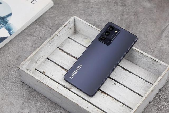 游戏手机|拯救者Y70上手体验:重度使用7天,不吹不黑,说说真实感受