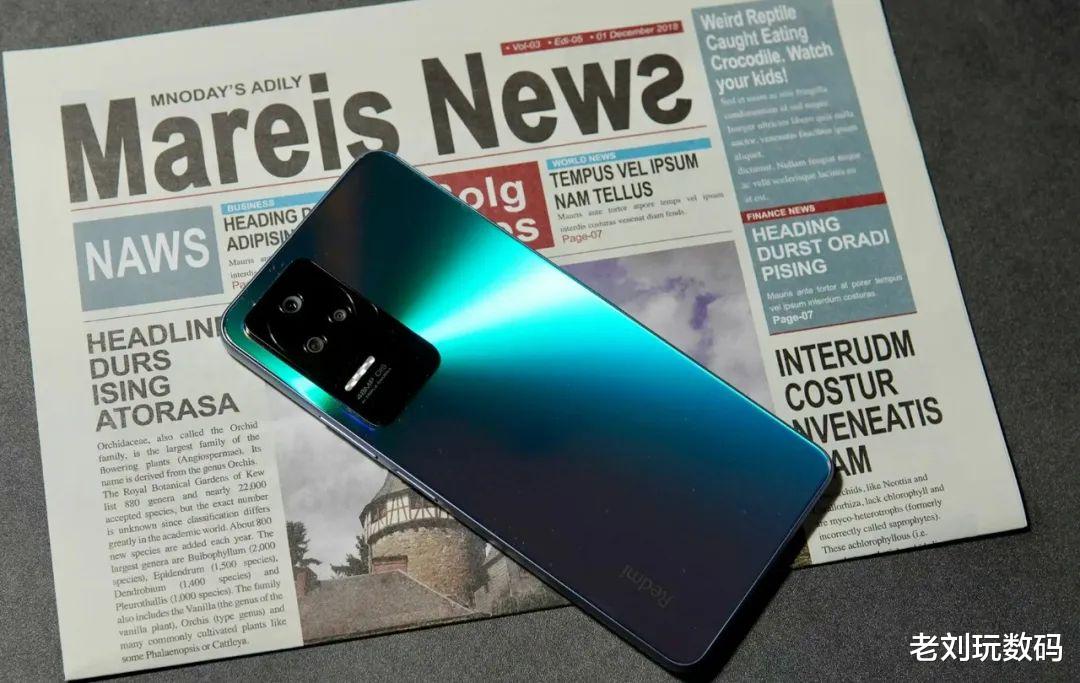 |骁龙870+三星E4屏幕+玻璃机身,2000以内能用五年的两款手机