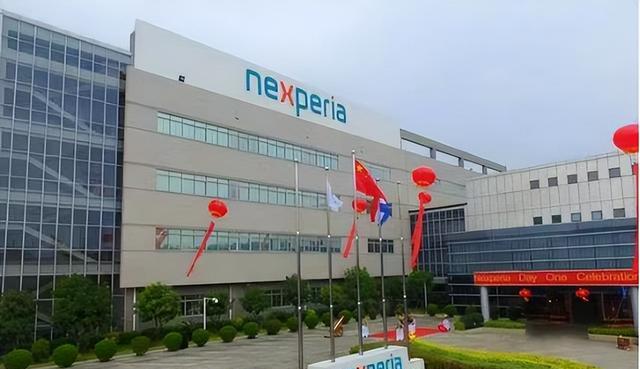 苹果|美在背后施压，伦敦重审中资收购英芯片厂，理由和禁用华为5G一样