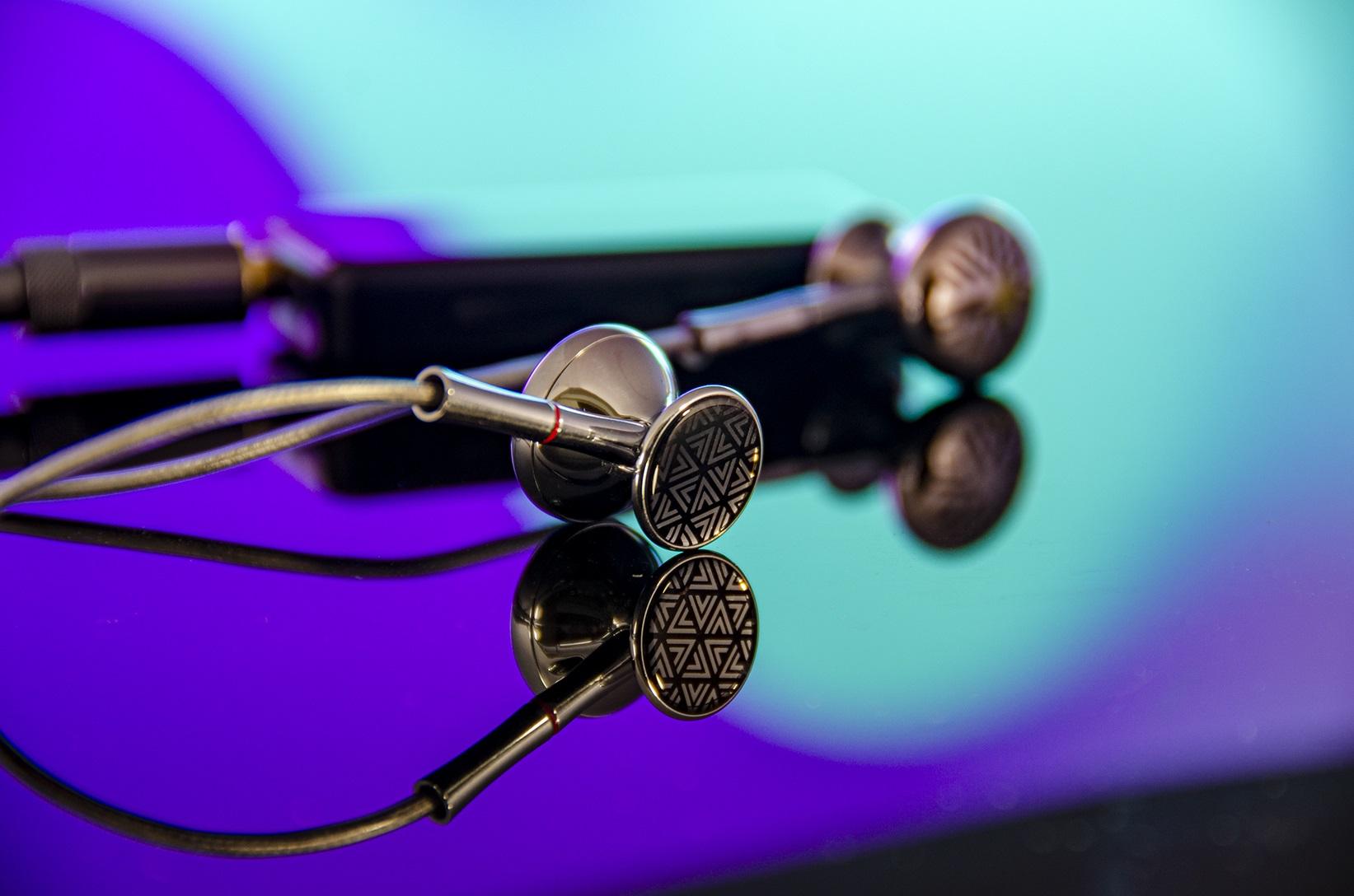 耳机|设计有新意，声音有惊喜—飞傲FF3腰鼓式双腔体平头耳塞体验