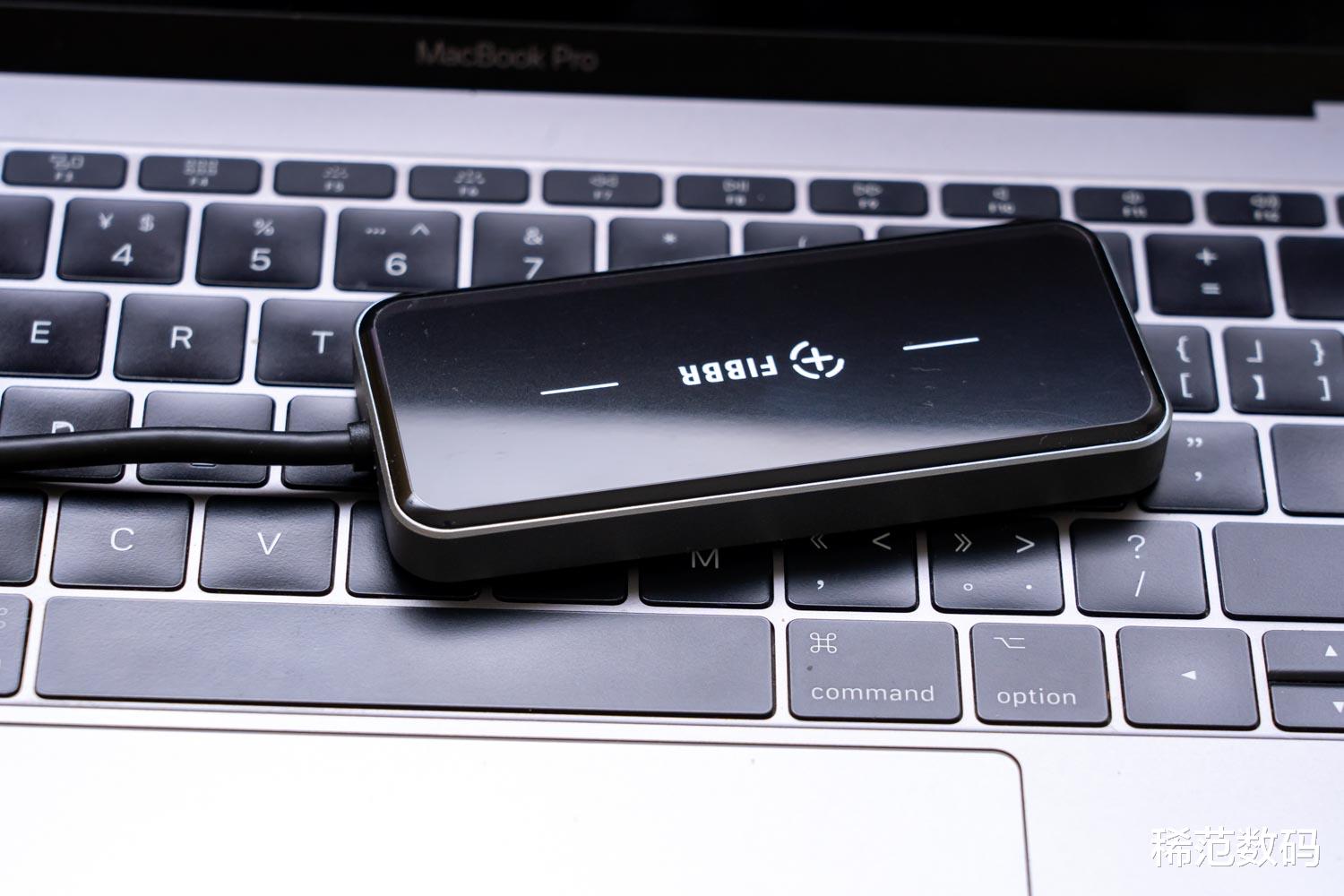 type-c|菲伯尔Type-C拓展坞评测：性能很定发热好，超薄笔记本必备好工具