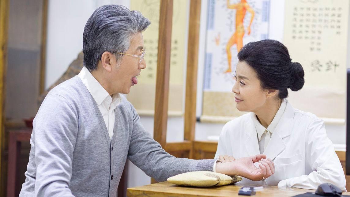 高血压|为什么中医大夫都要看下舌头？跟你讲清楚|真相
