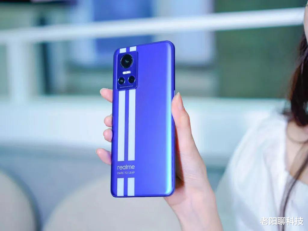 红米手机|天玑8100+512GB大存储，3000以内能买到的两款手机