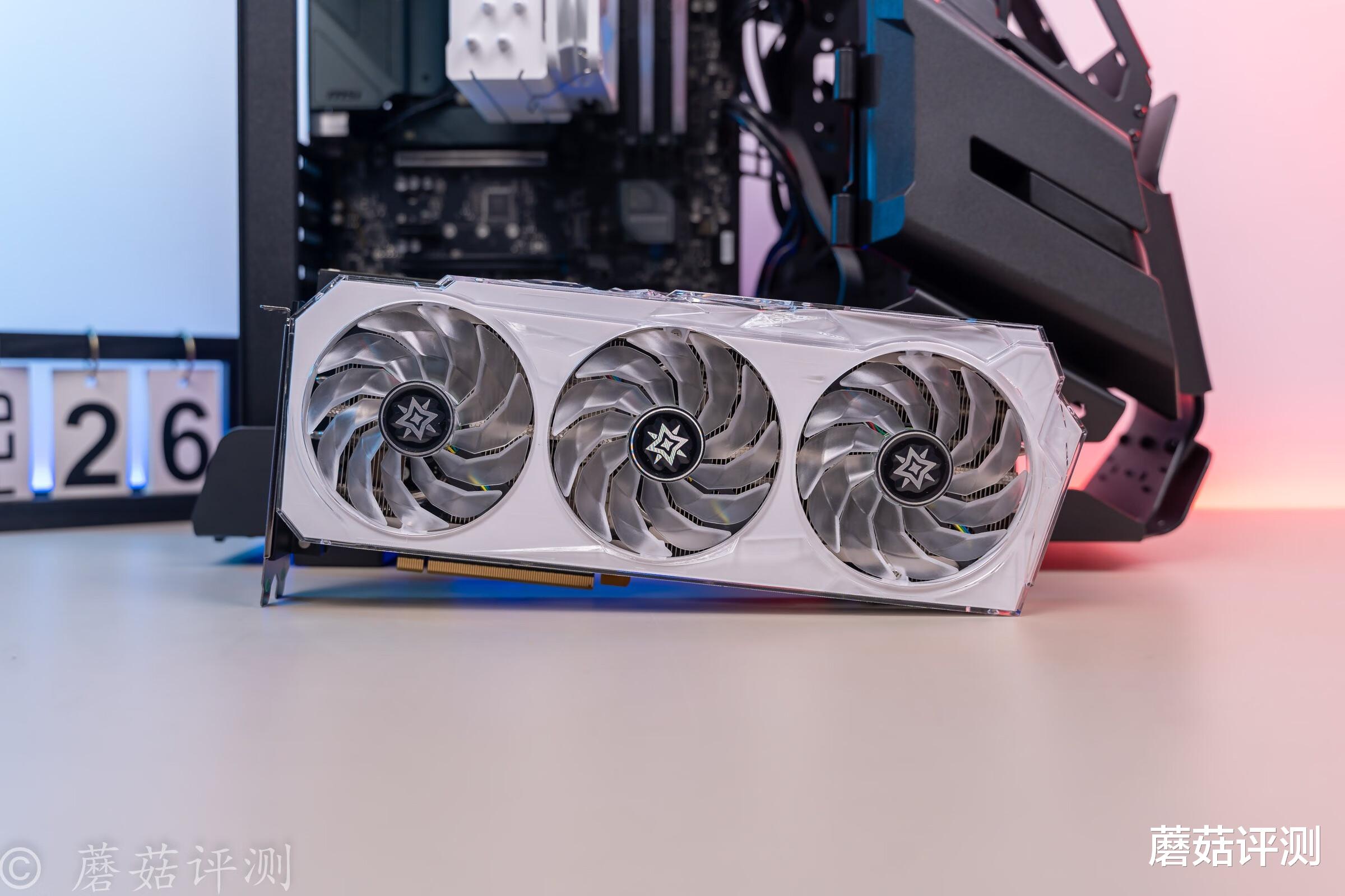 机箱|造型酷炫，吃鸡能跑300帧、主流游戏配置主机如何搭建？