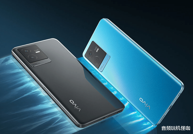 飞利浦·斯塔克|最高不超过2000元,两台三天一充的性价比手机,对比见真章!