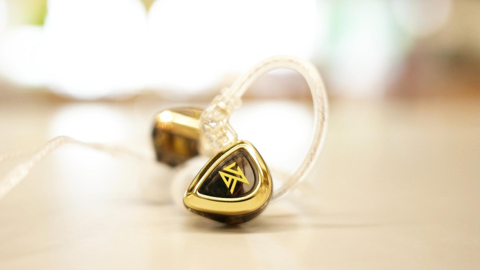 dram|可玩性高，KZ EDA动圈组合入耳式耳机体验，三对耳机带来三倍快乐