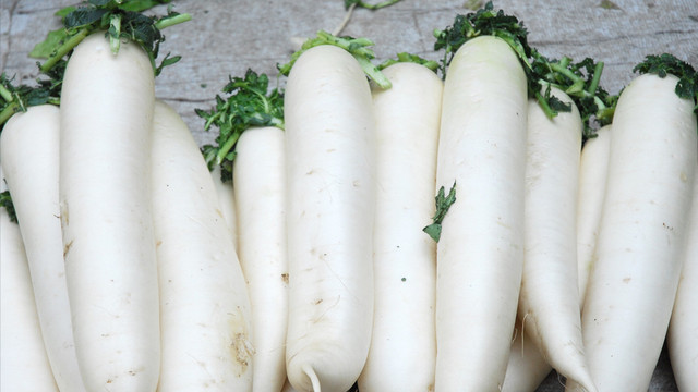 肝癌|年龄大了要管住嘴，建议：多吃4样，少吃萝卜白菜，抵御严寒过冬