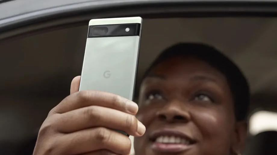 美团|老外吐槽60Hz谷歌新机卖3000元？别笑话人家，国产机也有还更贵！