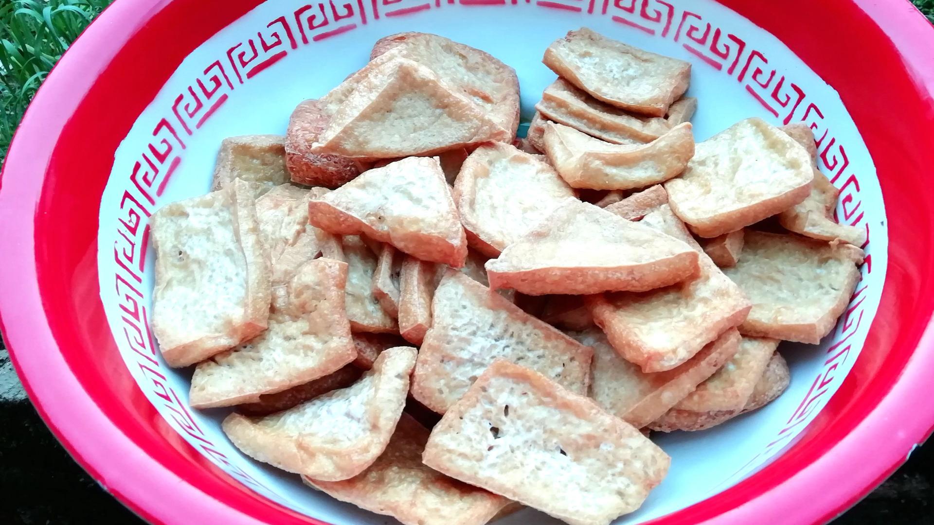 凉皮|江西人过年必吃的美食，做法超简单，一次炸一大锅，宴客不用愁