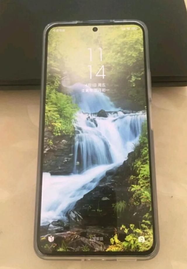 红米手机|月薪3500+应该买什么价位的手机?