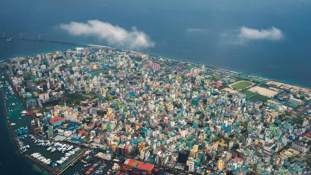 马尔代夫|全球最拥挤首都，1.9平方千米挤24万人，却是人人想去的天堂
