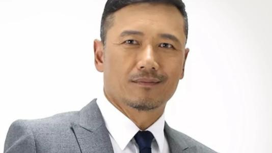 苗侨伟|演员苗侨伟定居加拿大，和港星夏雨低调聚餐，因饰演“杨康”出名