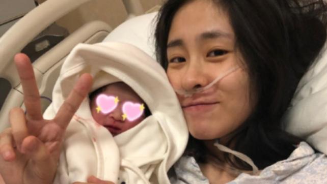 张碧晨|张碧晨生产画面首曝光，33周早产生下女儿，宝宝体重不到4斤