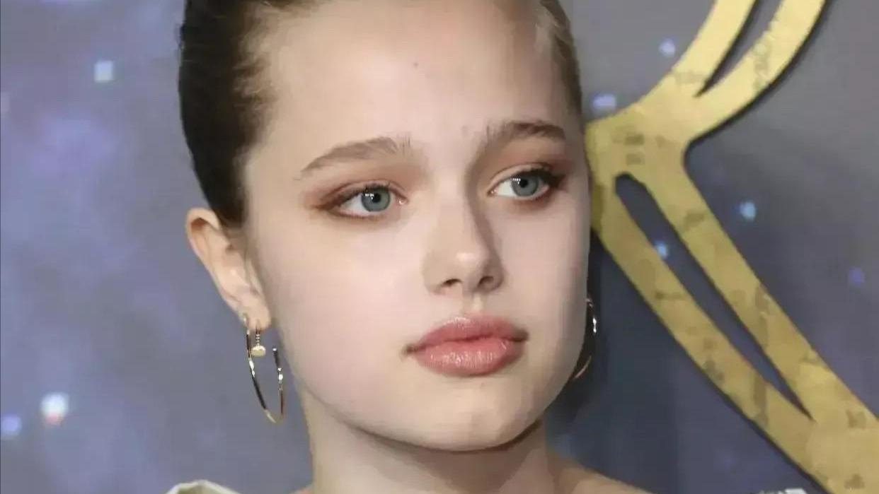 皮特|不浪费好基因！裘花女儿完美继承父亲美貌，皮特的女儿像爹又像妈