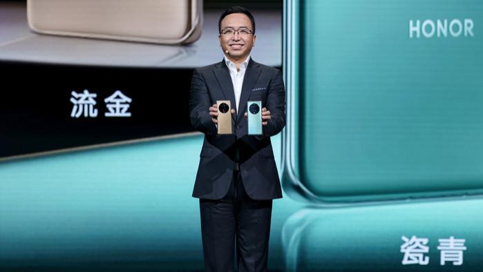 荣耀magic|荣耀Magic4系列售价3999元起，进一步冲击高端市场