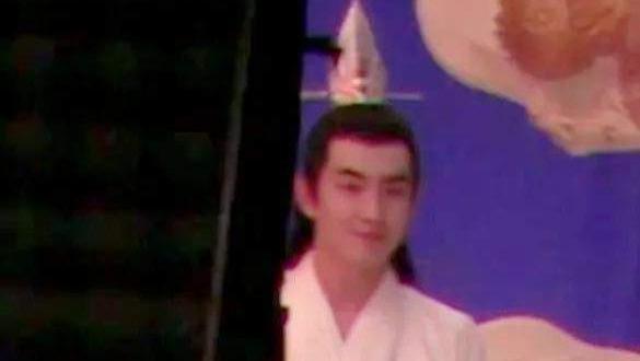 林更新|与凤行林更新造型曝光网友吐槽：林更新造型好丑，造型师钱真好挣