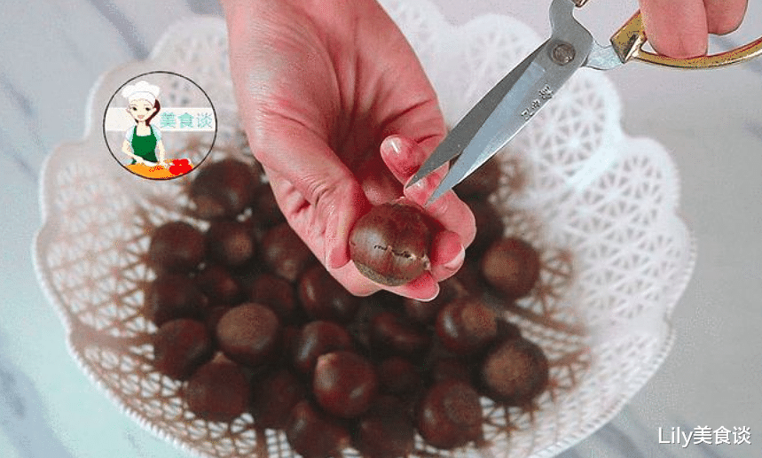 板栗怎么去壳快? 推荐一个小妙招, 无油无糖最健康, 剥皮一秒一个