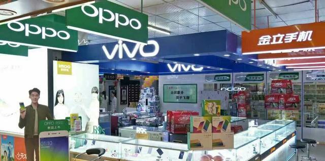 6g|买手机时选择128G内存够吗？手机店老板：建议购买256G手机