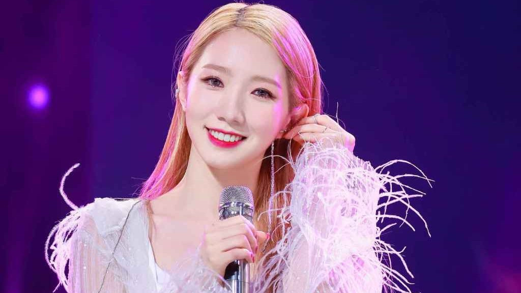 孟美岐|原为新生代流量明星，沦为劣迹艺人，孟美岐非一般的口碑坠落之路