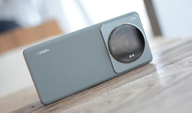 小米科技|发布不到两个月售价创新低,现在小米12SUltra还值得入手吗?