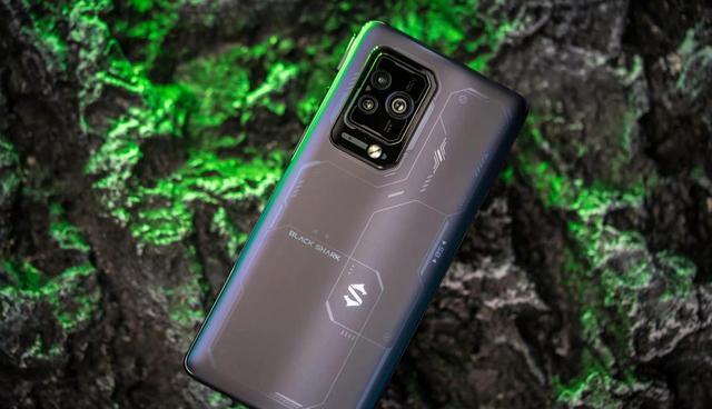 华为手机|黑鲨6RS很高调，16G+1TB+5500mAh电池，电竞机皇无疑