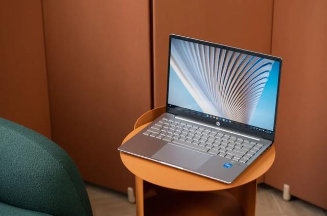 惠普|惠普星14 Pro深度测评:年轻人的时尚高能之选