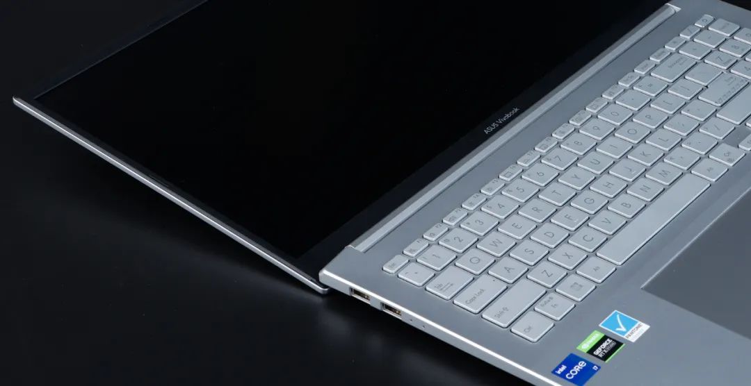 英特尔|全能“小王子”，无畏挑战！品鉴华硕无畏Pro15 2022