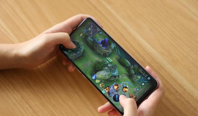 电池|5800mAh大电池新机露面,名为“realme真我Q5s”!