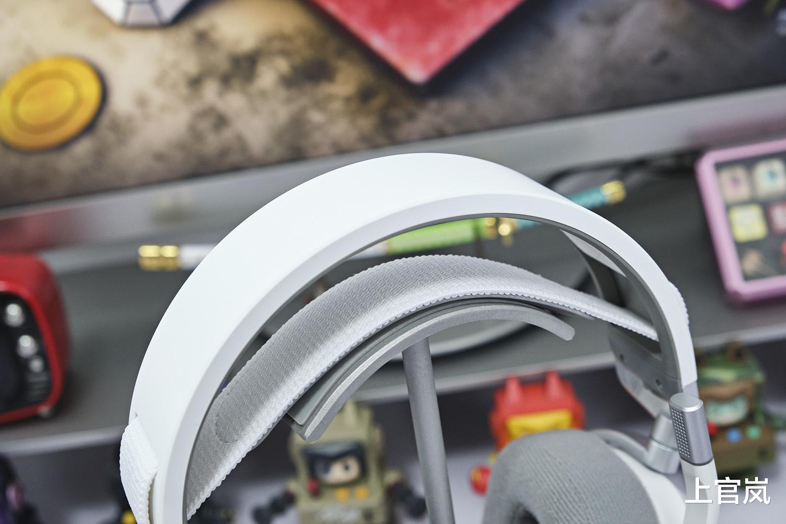 |终究还是白色版来弥补颜值缺憾,美商海盗船HS80 RGB无线耳机