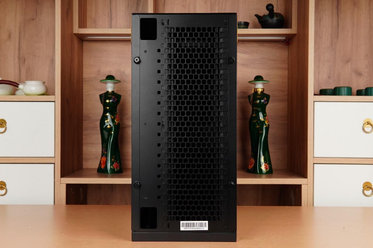 空调|简约、内敛、奢华,几何未来Model8 黑金达摩限定版装机分享