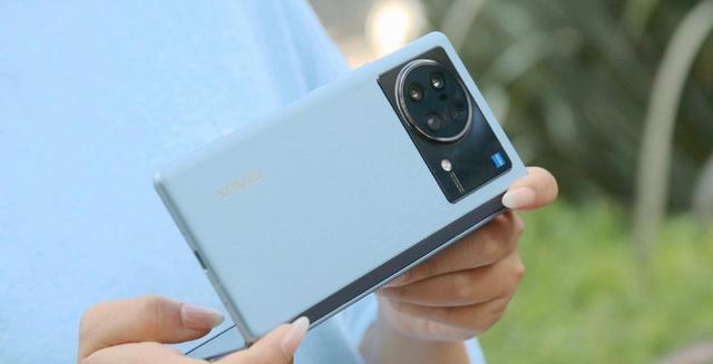 小米科技|小米MIXFold2与vivoXFold全面对比:优缺点很明显