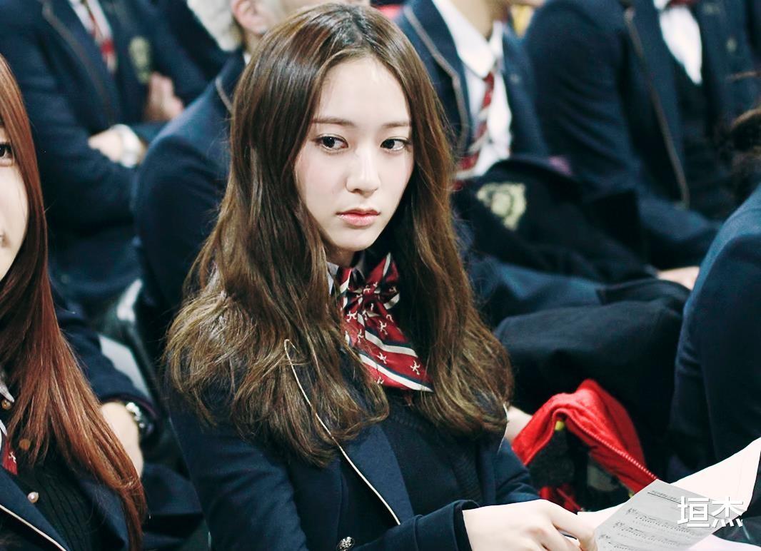 iPhone|背靠6000亿三星财团,一句好热让全校喜提空调,为何要下嫁保安?