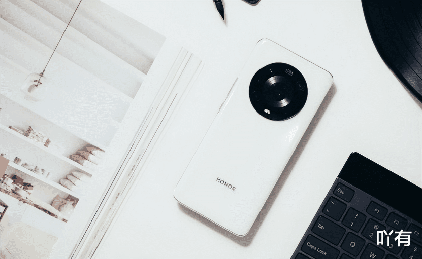 高通骁龙|新骁龙8加持,荣耀Magic4成年轻人中热销的机型!