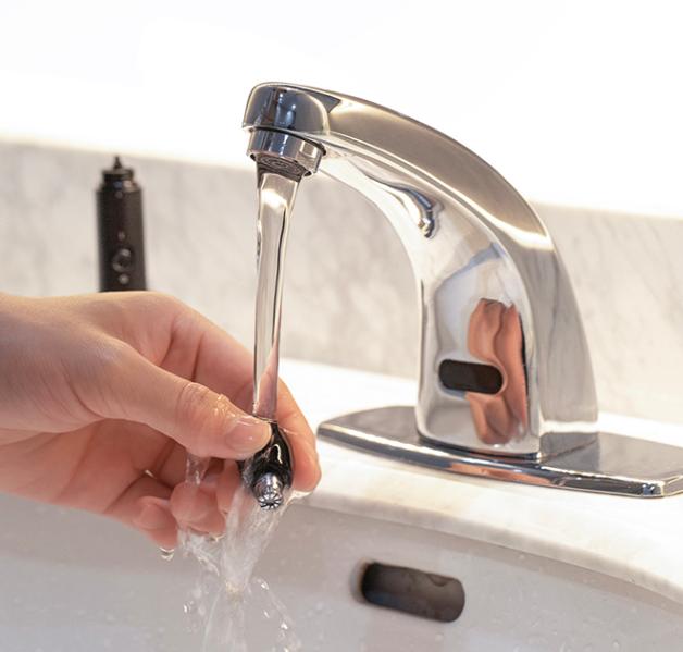 安卓|罗永浩一场直播卖出4.7万台,具备小米“品质”,29.9元续航90天