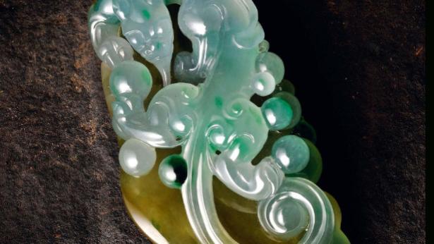 翡翠|一件好的翡翠饰品，需要长时间才可以造就出来，达到传承的作用