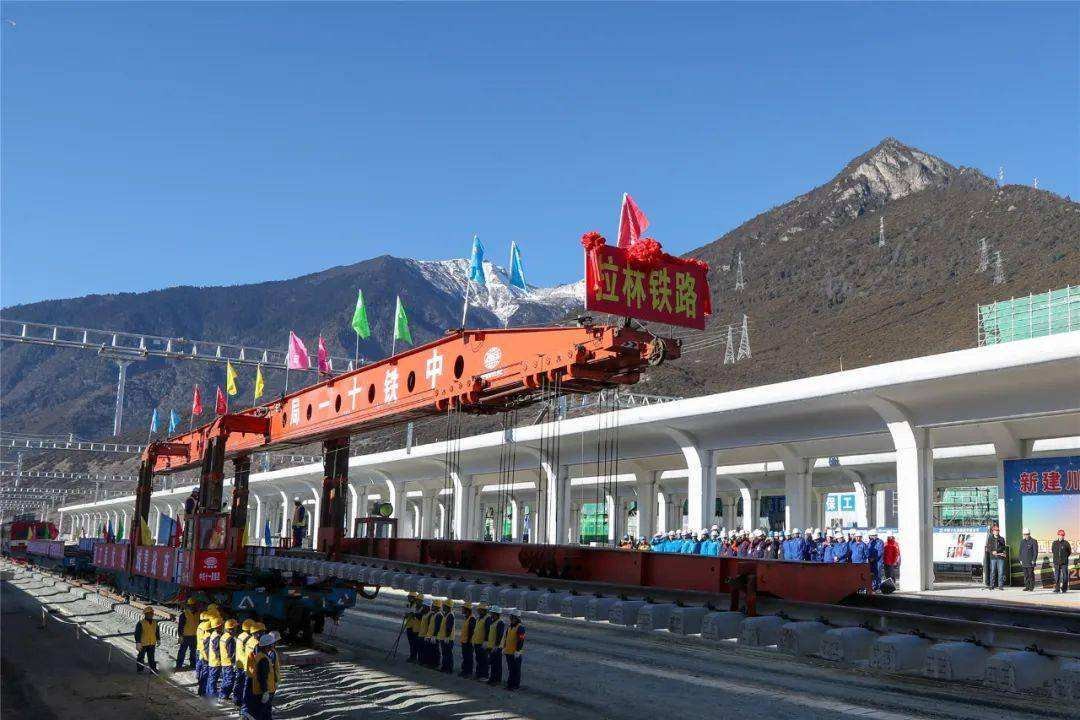 曾经中国建成了诸如青藏铁路这样