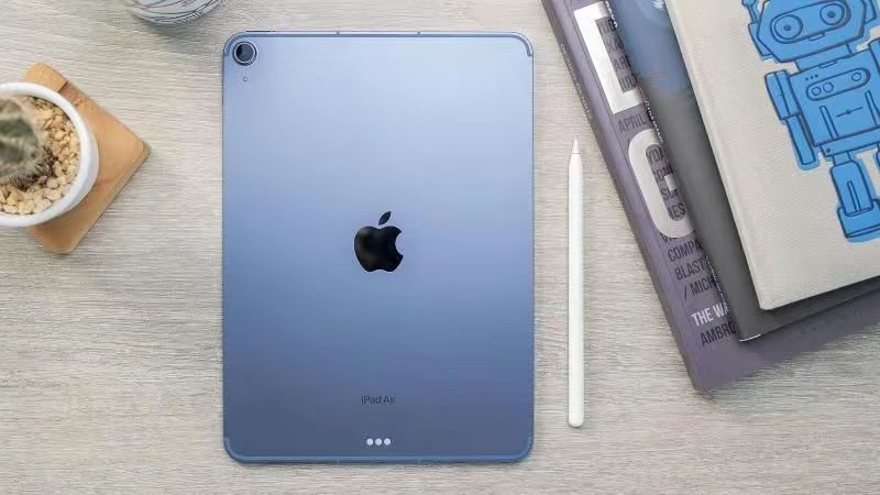 ipad air|ipad Air5官网降至“3”字头,还送AirPods,可以入手了