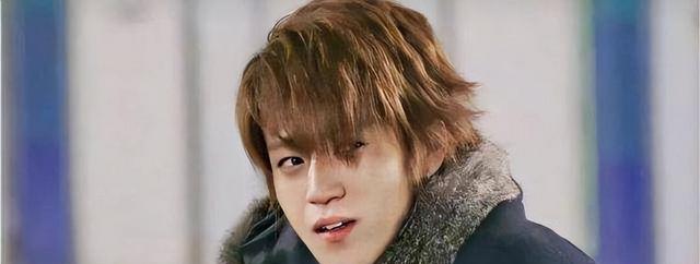 小栗旬|小栗旬的塌房之路，动漫男神就这样毁了！