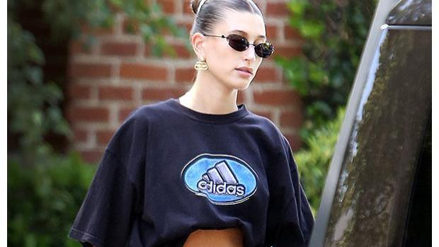 贾斯汀·比伯|海莉·比伯和她的丈夫贾斯汀·比伯度假回来了