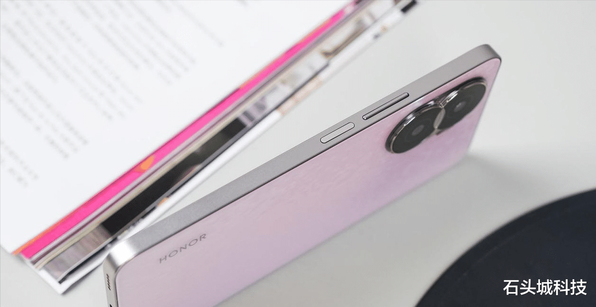 网约车|看了荣耀两款1999元的新品，让我毫不犹豫地选择了友商