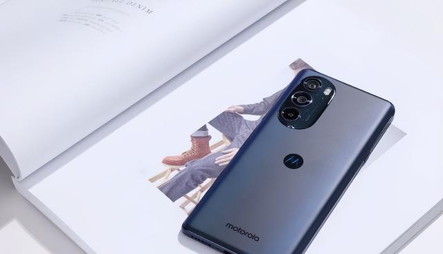 尼康|摩托罗拉“不讲武德”,顶级旗舰跌至千元机,友商尴尬了