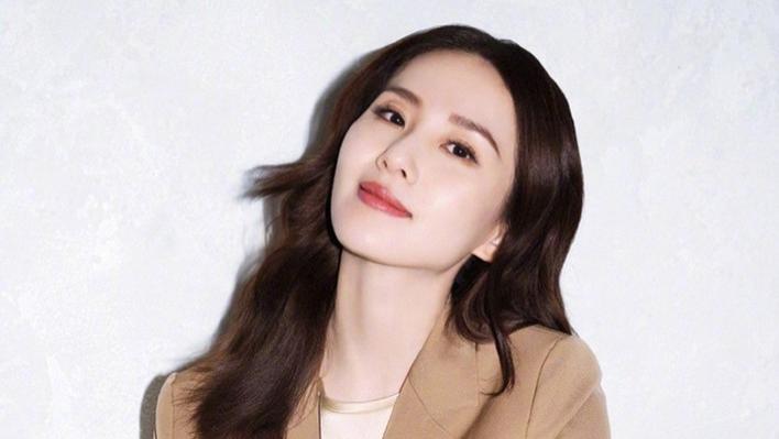 发型 ?你适合长发还是短发？身高决定头发长度，选错了很容易显矮没气质