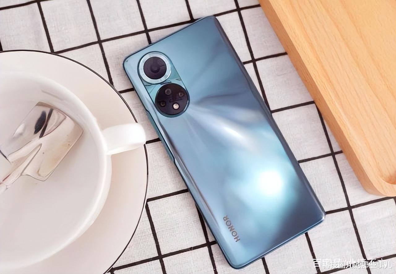 厦门|2022年4月买手机推荐，4款机型体验舒适，畅玩四年很轻松